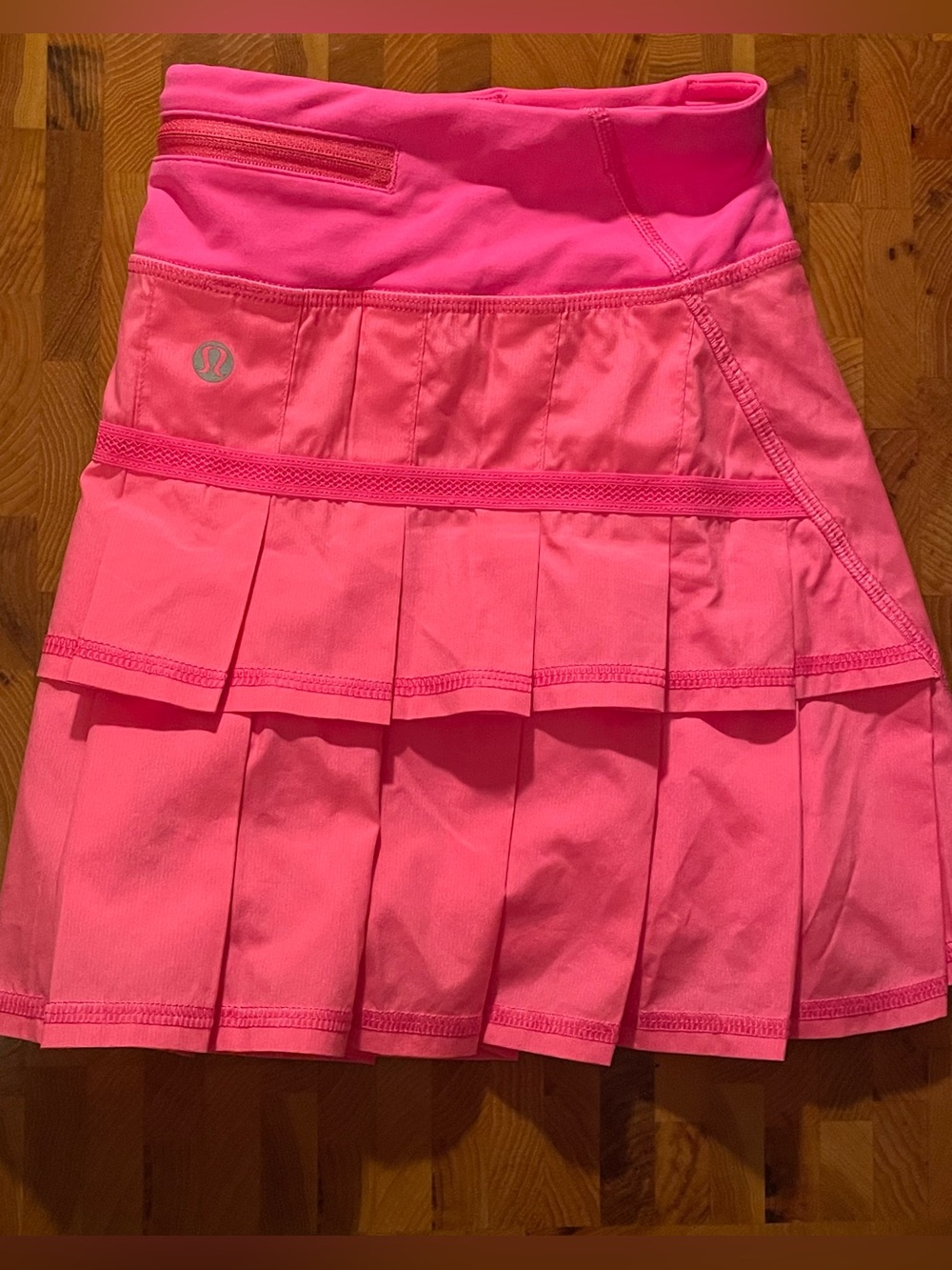 Lululemon Pacesetter Women’s Size 6 Hot Pink Pleated Athletic Skort Lined